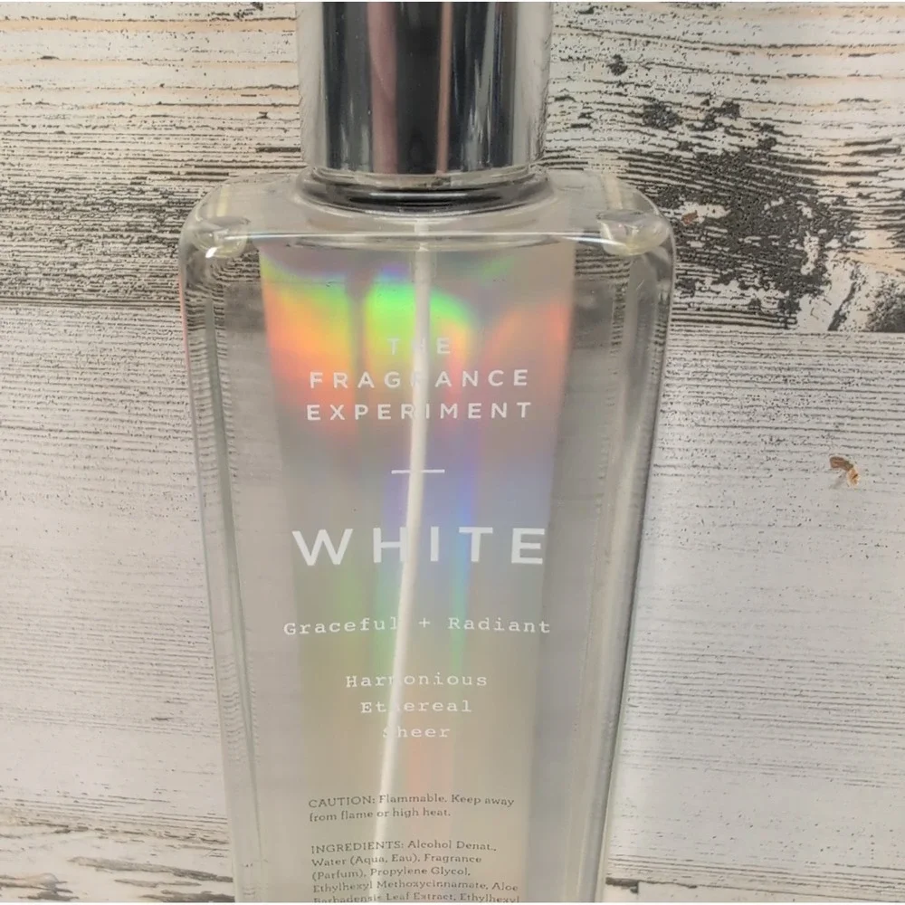 Bath and Body Works Cosmic WHITE Fine Fragrance Body Mist Spray 8oz RARE Retired